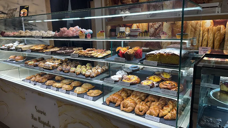 Santo Pecado, Coffee and Bakery - Pastelería en Valencia - foto 2