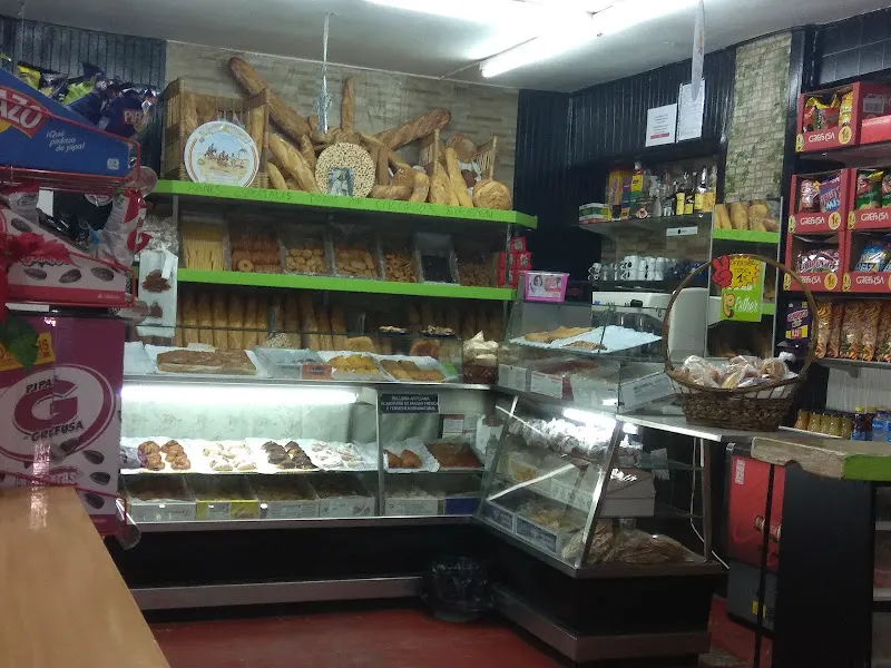 Panaderia Y Dulces Amparo en Valencia - foto 2