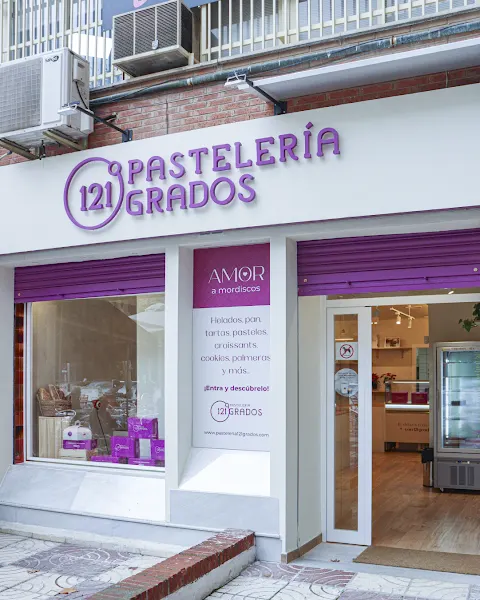 Pastelería 121º Grados - Tienda - Pastelería en Sevilla - foto 2