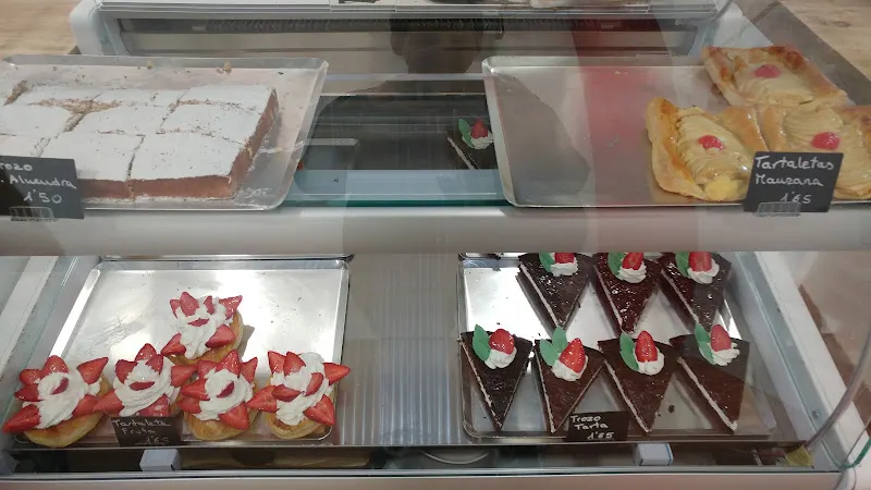 Artesano Obrador. Compostela - Panadería en Sevilla - foto 2