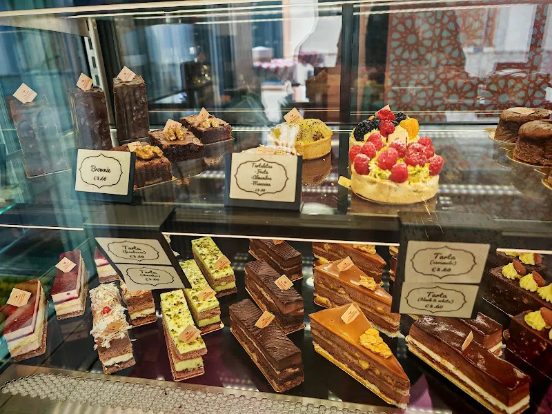 Arte y Sabor Pastelería y Dulces - Pastelería en Sevilla - foto 2