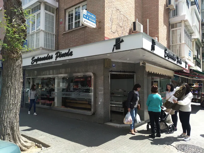 Empanadas Pineda - Tienda de alimentación en Sevilla - foto 2