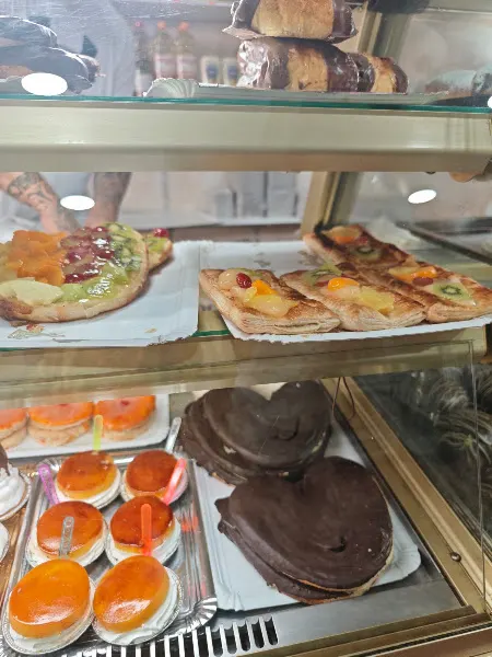 Panadería pastelería La Cesta