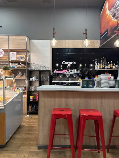 El Mimbre- Cazorla - Panadería en Málaga - foto 2