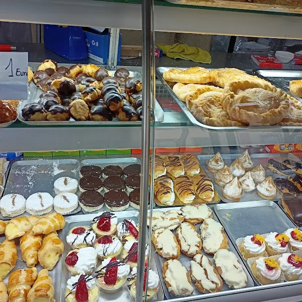 Panadería Guiles - Panadería en Málaga - foto 2