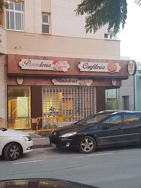 Panadería La Cesta - Panadería en Málaga - foto 3