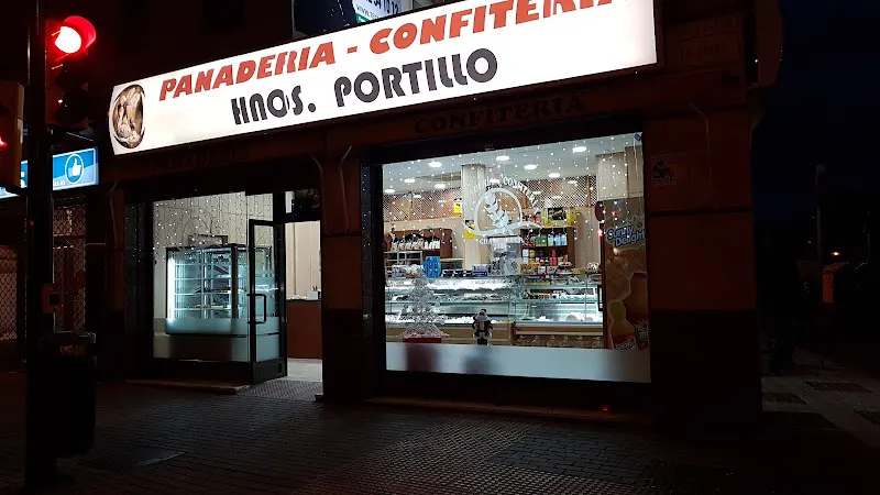 Panadería Confitería Hnos. Portillo - Panadería en Málaga - foto 2