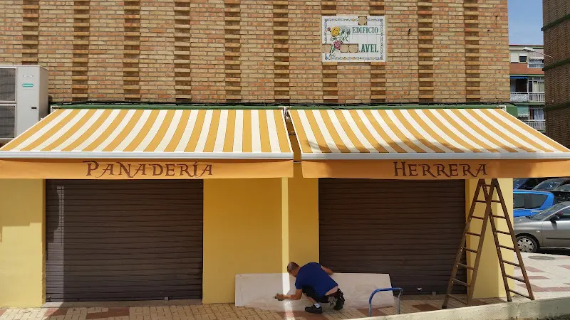 Panadería El Pato - Panadería en Málaga - foto 2