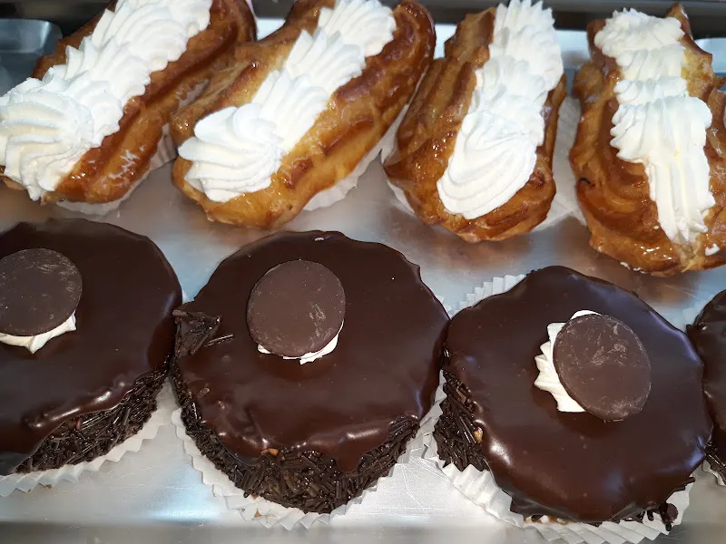 Panadería Confitería Miraflores