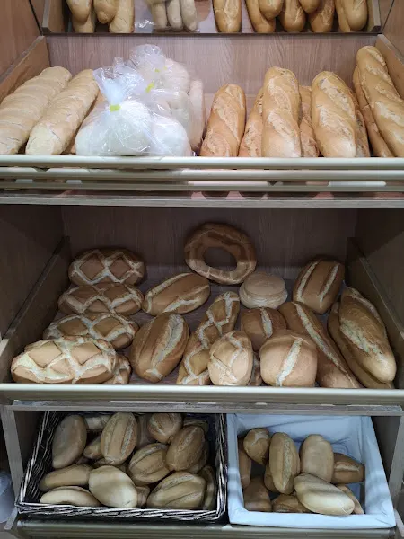Panaderia Cobos - Panadería en Málaga - foto 2