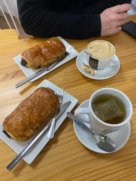 Hermanos Martos Barón de Les - Panadería en Málaga - foto 2