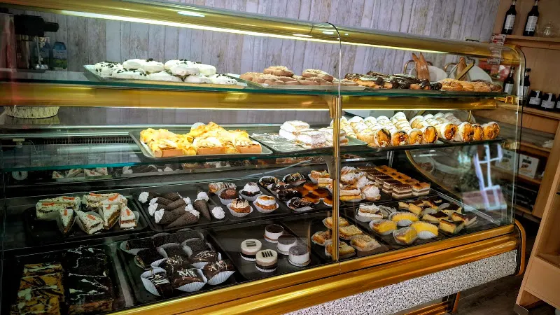 Confitería Encarnita - Panadería en Murcia - foto 2