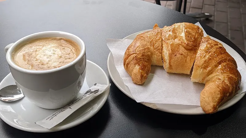 Confiteria L'antigua / Cafetería / Pasteleria
