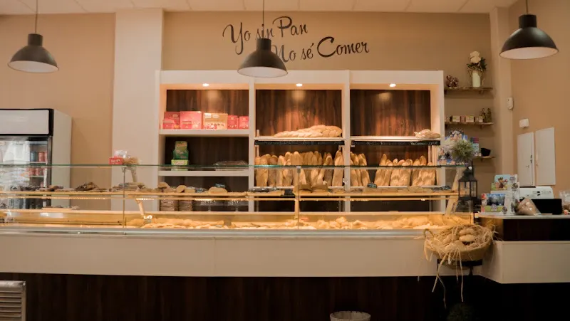 Confiteria L'antigua / Cafetería / Pasteleria - Panadería en Murcia - foto 2