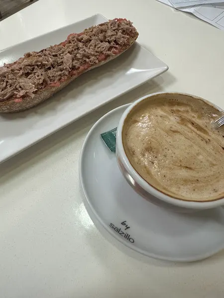 Cafeteria Panaderia Isabel