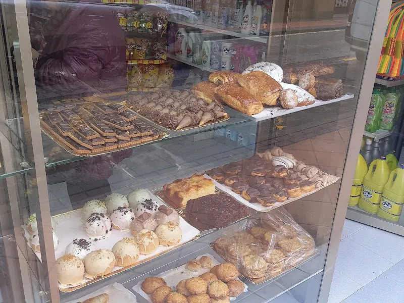 Panadería Fina - Panadería en Murcia - foto 2