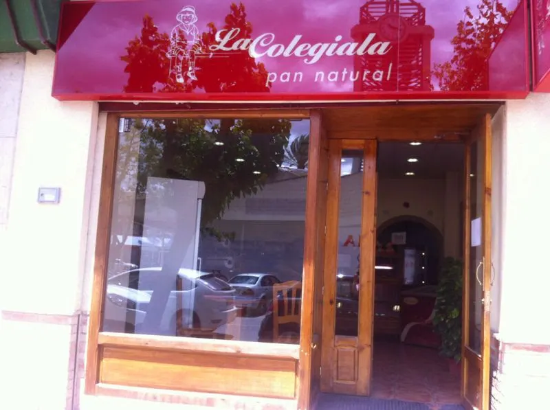 La Colegiala - Panadería en Murcia - foto 2