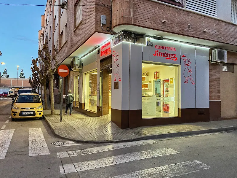 Confitería Jiménez - Pastelería en Murcia - foto 2