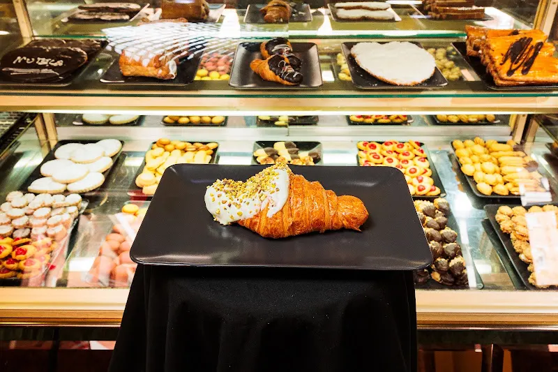 Pastelería Ledezma - Casco Viejo Bilbao - Pastelería en Bilbao - foto 2