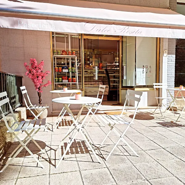 Dulce Rosita Freixeiro, Vigo. Rua da Pastora N°34 - Pastelería en Vigo - foto 2