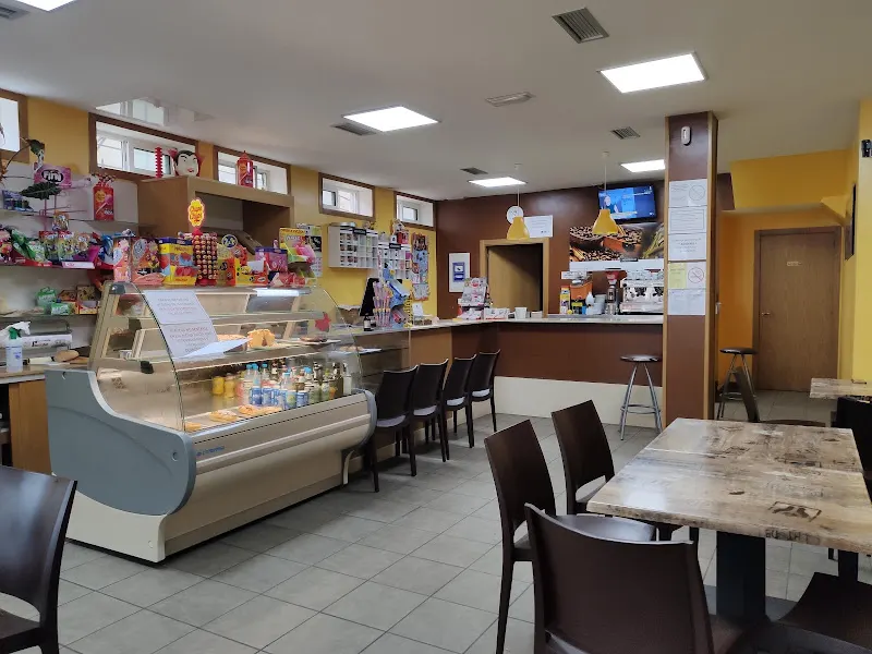 Panadería CURRAS (Goián) - Panadería en Tomino - foto 2
