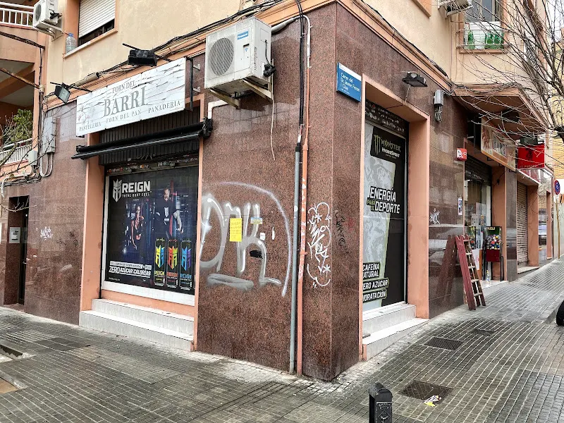 FORN DEL BARRI - Panadería en Hospitalet de Llobregat (L) - foto 2