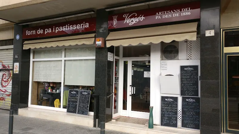 Forn de Pa I Passtisseria - Panadería en Hospitalet de Llobregat (L) - foto 2