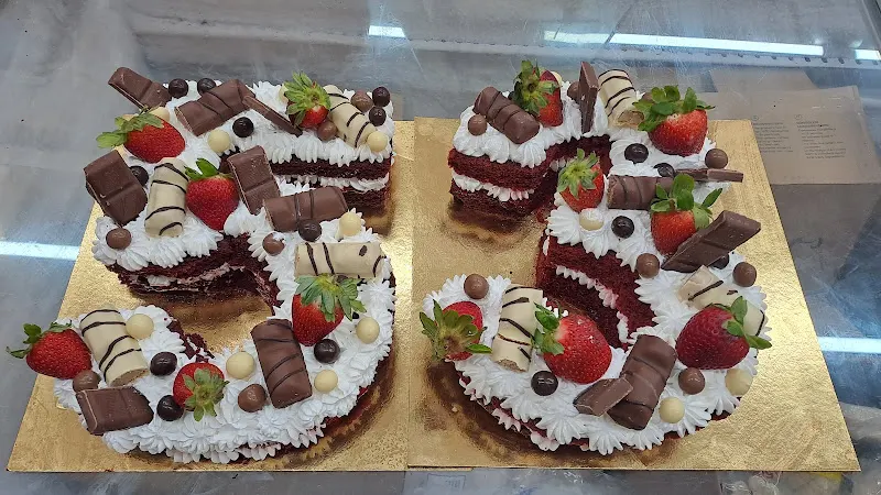 Karachi sweets, bakers& biryani - L'Hospitalet de Llobregat