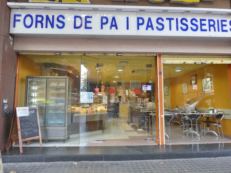 Forns de Pa i Pastisseries - Pan 110 - Panadería en Hospitalet de Llobregat (L) - foto 2