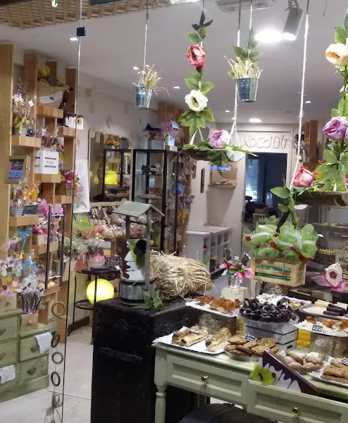 Pastelería Regals Milangels - Tienda de productos de chocolate en Hospitalet de Llobregat (L) - foto 3