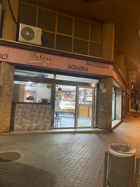 Forn De Pa Degustació C.F. - Panadería en Hospitalet de Llobregat (L) - foto 2