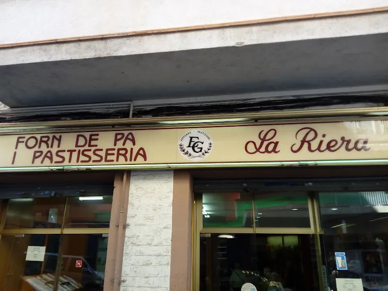 Obrador Panadería La Riera - Panadería en Hospitalet de Llobregat (L) - foto 2