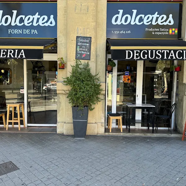 Delicias Latinas DOLCETES - Panadería en Barcelona - foto 2