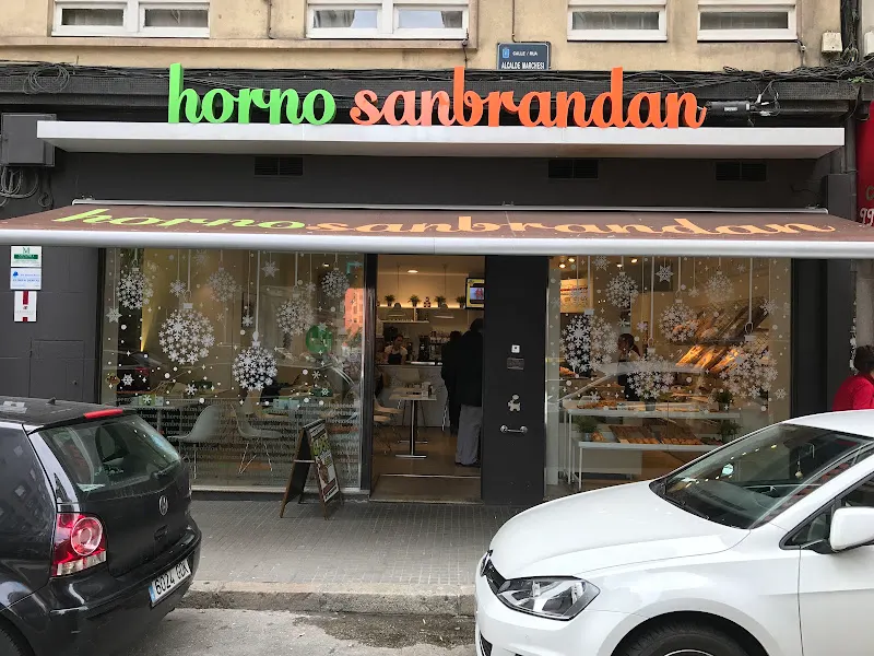 Horno Sanbrandan ~ Alcalde Marchesi (A Coruña) - Panadería en Coruna (A) - foto 2
