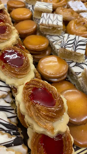 Sta. Eulalia Pastelería & Café