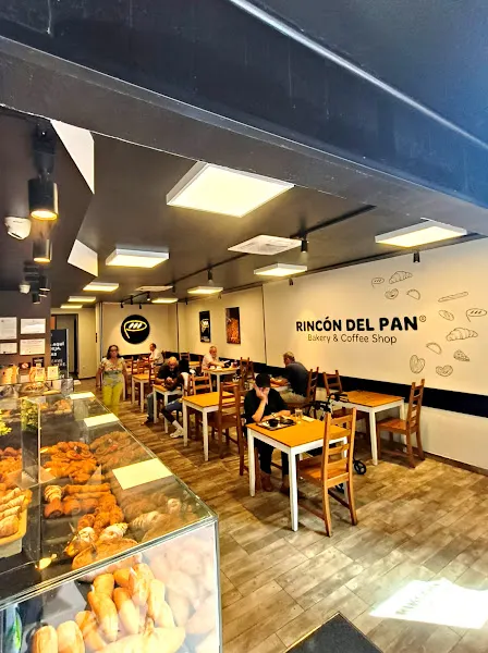 Rincon del Pan Fernando Guanarteme - Panadería en Palmas de Gran Canaria (Las) - foto 2