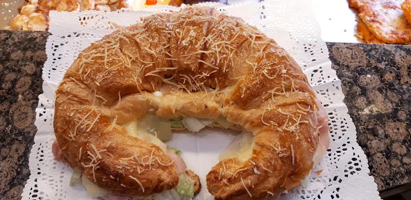 Forn Camps Banús - Panadería en Santa Coloma de Gramenet - foto 3