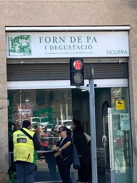Llefia - Panadería en Badalona - foto 2