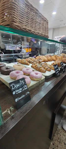 El fornet de la Lluïsa - Panadería en Badalona - foto 2