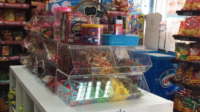 Bazar Y Confiteria El Almendral