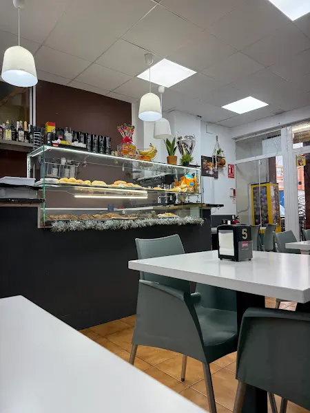 La Colla Del Nord - Panadería en Sabadell - foto 2