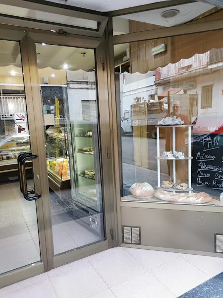 Mayo's Forn de pa - Pastelería - Panadería en Sabadell - foto 2