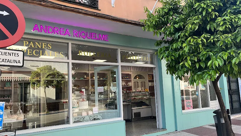 Andrea Riquelme Pasteleria - Pastelería en Marbella - foto 2