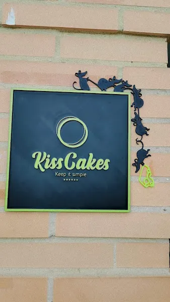 Kiss cakes