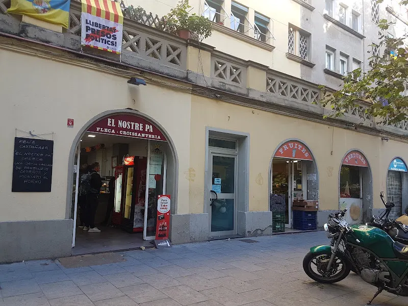 El Nostre Pa Fleca - Croissanteria - Panadería en Barcelona - foto 2