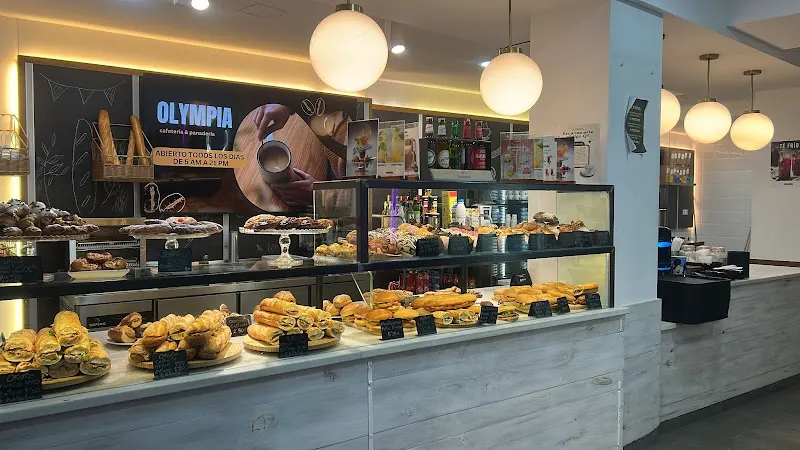 Cafeteria OLYMPIA - Panadería en Santa Coloma de Gramenet - foto 2