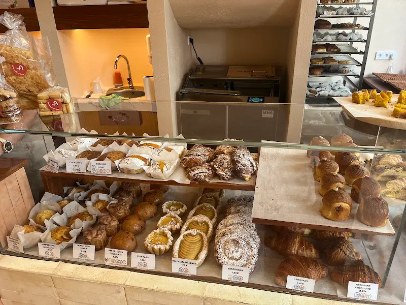 ASPAI Obrador Mestre Gozalbo - Panadería en Valencia - foto 2