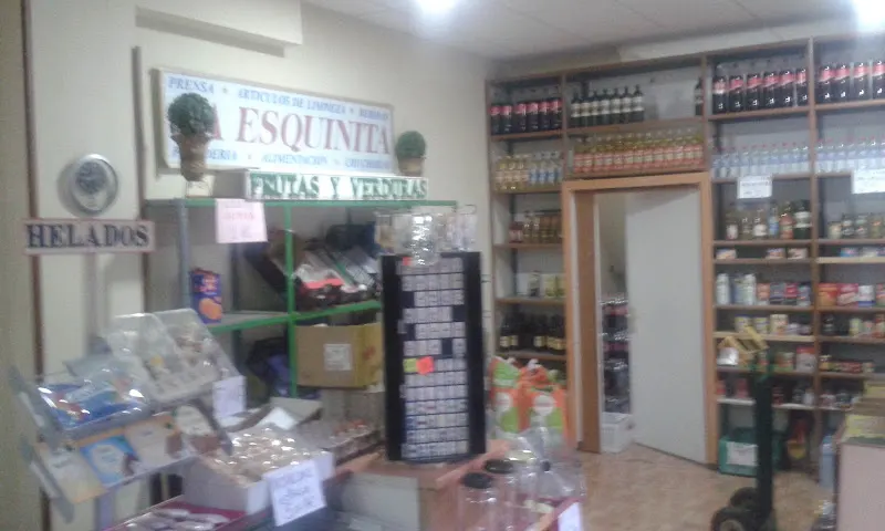 Panadería La esquinita - Panadería en Sevilla - foto 2