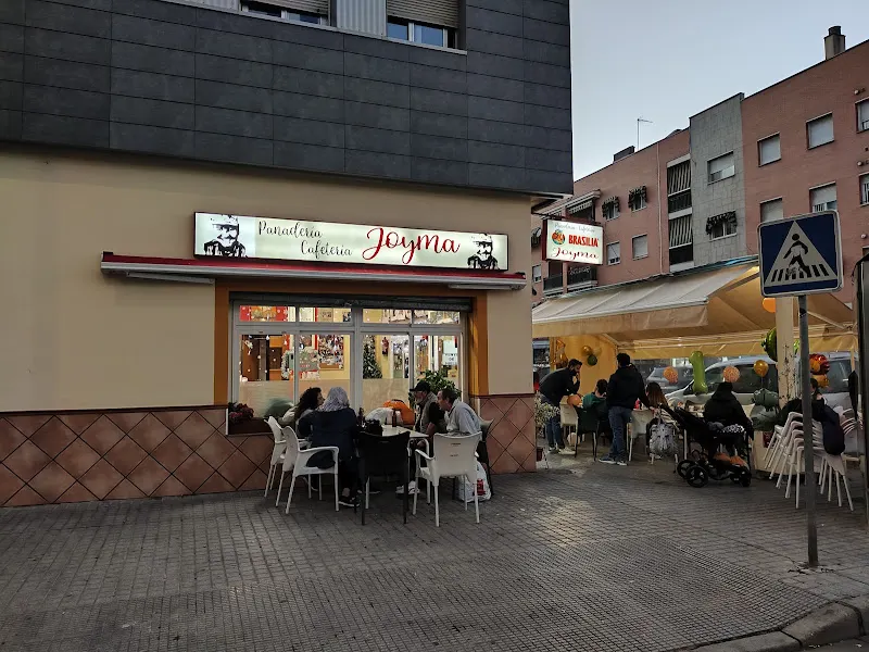 Panadería Cafeteria Joyma - Panadería en Córdoba - foto 2