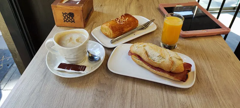 Panadería Cafetería OGIPAN San Francisco